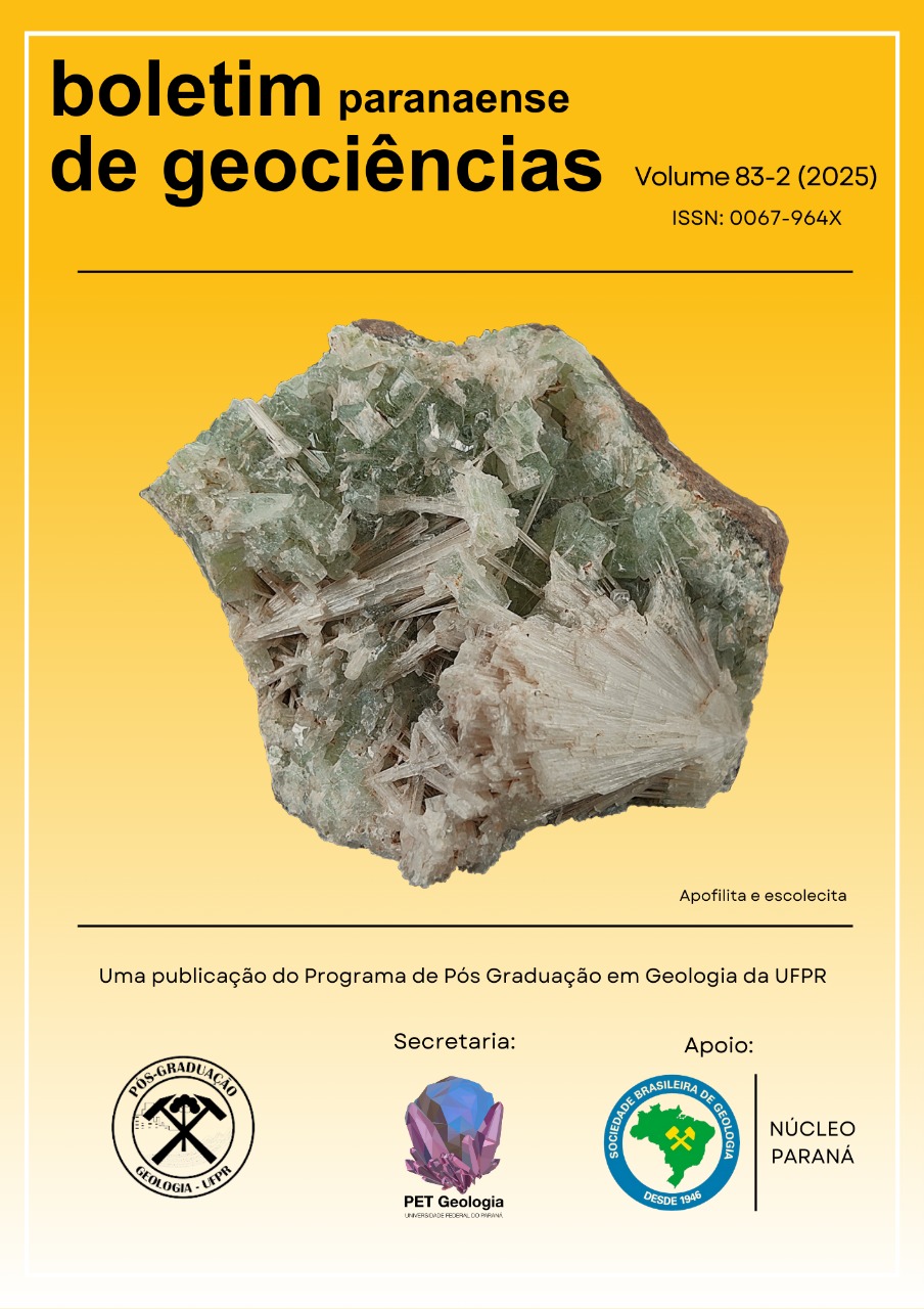 Amígdala de apofilita e escolecita e basalto. Amostra do grupo PET Geologia